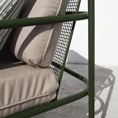 Akaya Lounge Chair detail.png