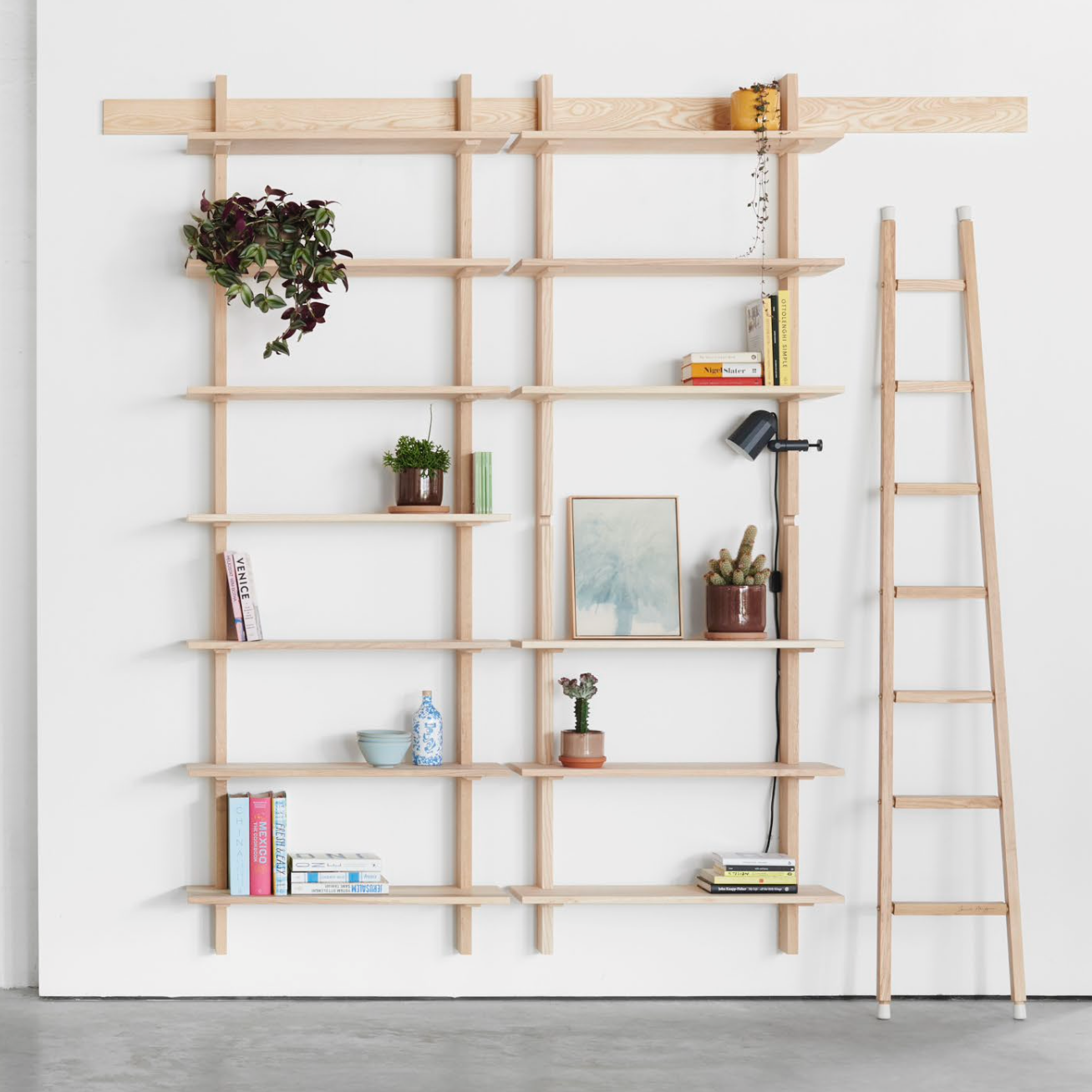 Hanging shelves.png