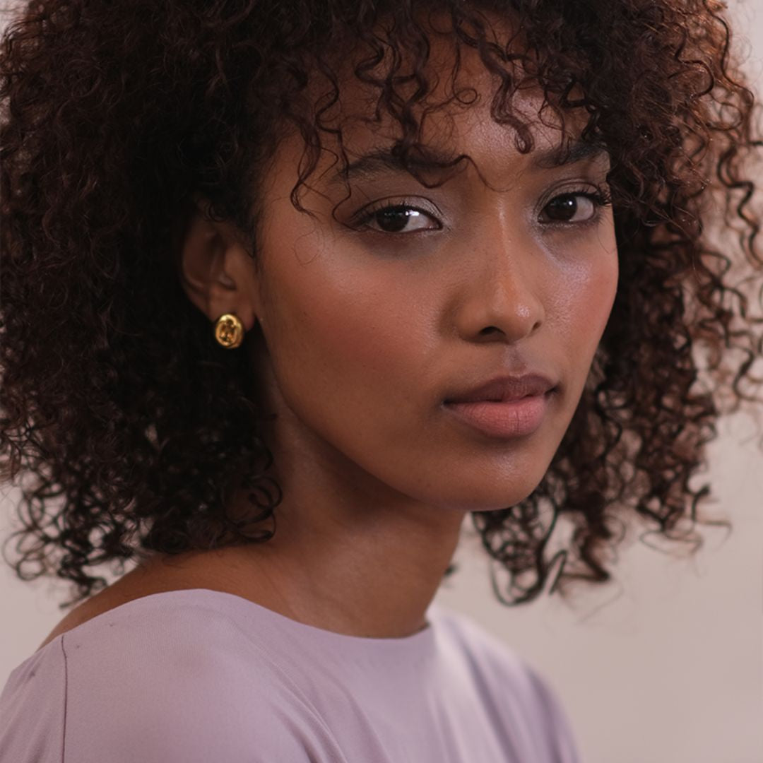 Plaisir earrings  model.jpg