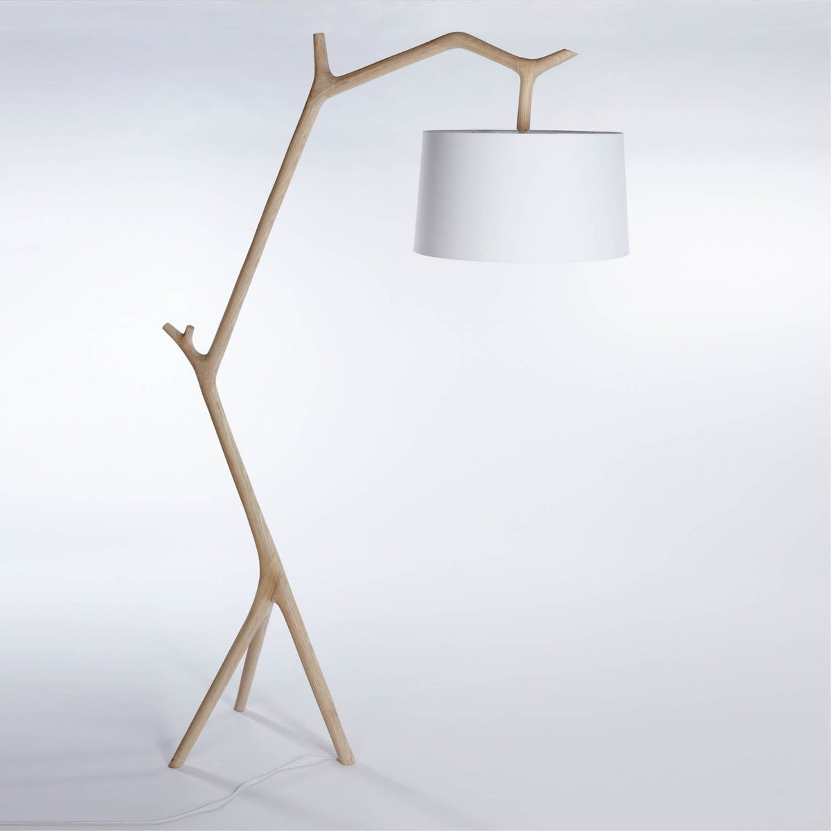 Umthi-hanging-lamp-ash_b5c34edc-3517-42a0-a6dc-0e7be89ae7f6.jpg