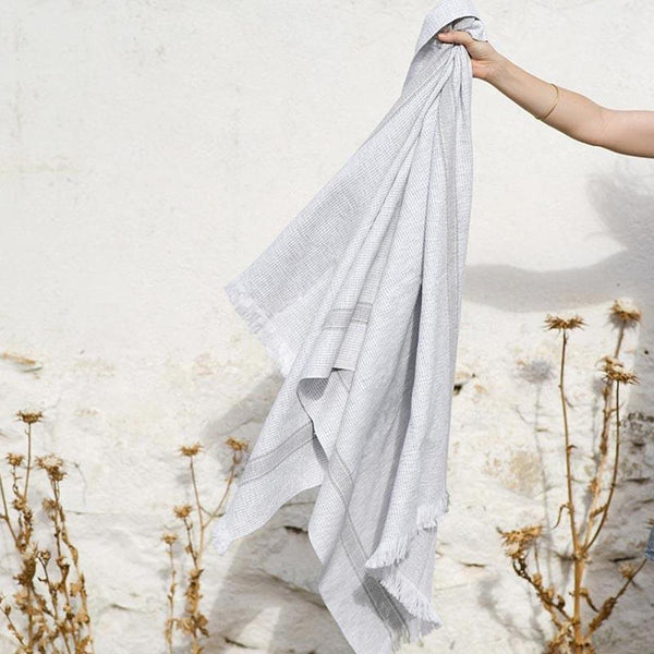 https://www.sarzastore.com/cdn/shop/products/grey-summer-towel2_558b6724-9d39-4b75-86a7-c6447a9a1bfc_600x.jpg?v=1687263321